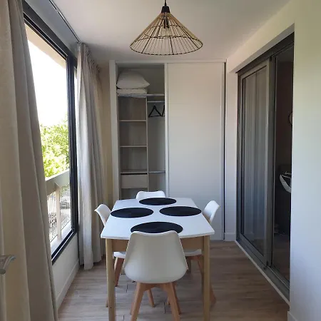 4 Personnes 100m De La Plage Apartament Fréjus